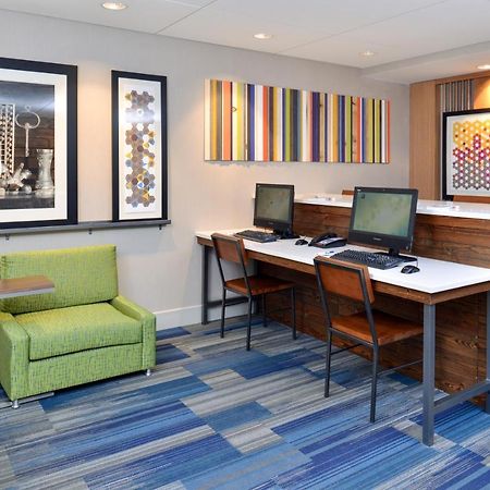 Holiday Inn Express Rochester - University Area By Ihg Exterior foto